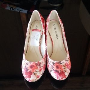 Floral pumps